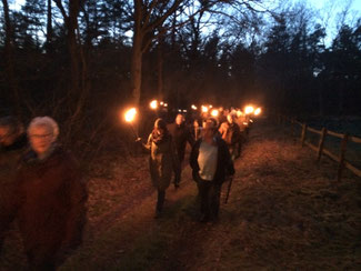 Die Wiinterwanderung auf Wald und Wanderwegen direkt in der Region Celle und Hannover. Im ANschluß geht es zur Weihnachtsfeier mit Grünkohlessen oder Winterbarbecue.