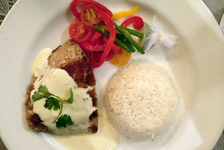 Mahi-Mahi mit Reis und Gemüse