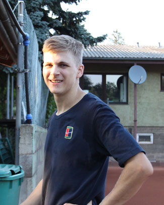 Tennistrainer Valentin Hahn, Trainerstunden, Tenniscamps in Klosterneuburg