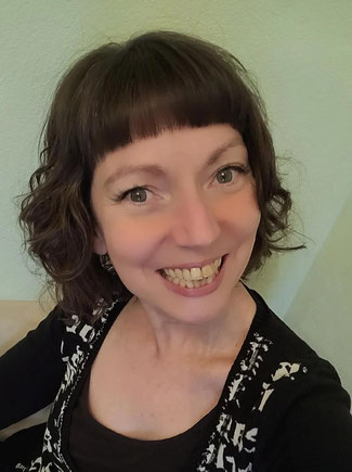 Human Design; Gene Keys, ganzheitliches Coaching; Trance Healing, Theta Healing; Energiearbeit; Chakren; Vertrauen; Stabilität;