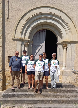 Départ de l'église de Félines