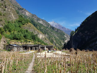 A Khorlabeshi on rejoint la vallée du Manaslu