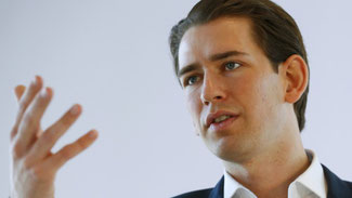   Innenpolitisch macht Sebastian Kurz sich und seine christsoziale ÖVP kompatibel mit der radikal rechten FPÖ. (Foto: REUTERS) 