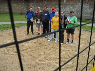 Volleyball hinter Gittern