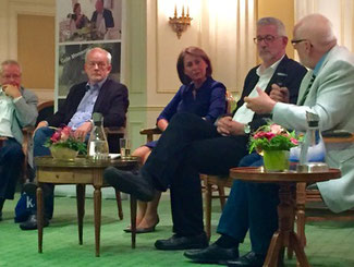 Jürgen Karad, Hermann Allroggen, Nicole Westig, Carlos Stemmerich, Peter Schroeder (v.l.n.r.)