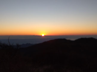 荘厳な、日の出。6時16分。
