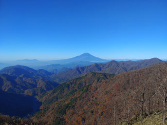 不動の峰（蛭が岳～丹沢山）直前の眺望地