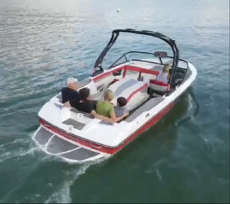 Mit den Motorbooten von Wassersport Engel zu schönen Ausflugzielen am Wolfgangsee