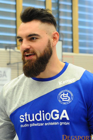 Co-Trainer Fritz Helber