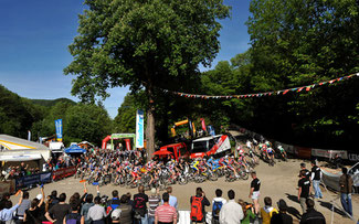 Startkurve beim Bike the Rock in Heubach © EGO-Promotion