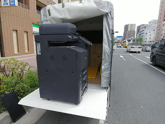 パワーゲート車使用風景