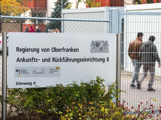 Flüchtlinge in der Rückführungseinrichtung für Balkanflüchtlinge in Bamberg. Foto: Nicolas Armer