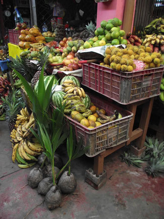 fruit market, Villa Tunari, Amazon, Bolivia