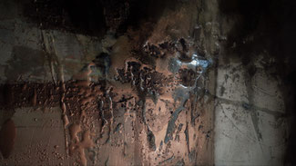 Resinare un pavimento a Monza pareti decorative in resina a Monza ,tecnica per resinare una parete in resina,resinatore a monza,pavimenti in resina spatolata,vernici bicomponenti in monza per pavimenti resinati