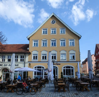 Bild: Das 1648 erbaute gräische Amtshaus ist seit 1929 Verwaltungsgebäude in Immenstadt