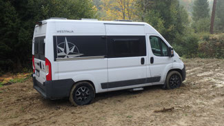 Bild: Festgefahren mit unserem Wo-mobil im Schlamm