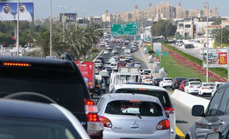 Bild: Stau auf der Autobahn in Dubai