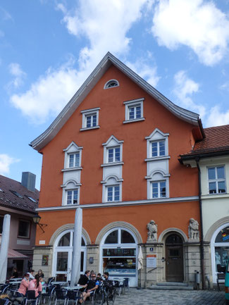 Bild: Altes Waaghaus am Marienplatz 3 in der Altstadt von Immenstadt 
