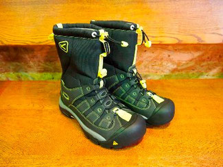 KEEN ウィンターポートⅡ 暗い 23センチ