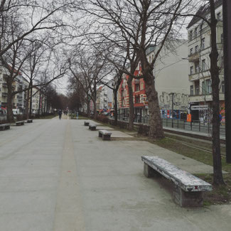 Skate spot: Benches at Warschauer Straße