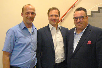 Der FDP-Bezirksvorsitzende Alexander Buda (li.) und Dr. Kai Rinklake (Mitte) erhielten Besuch von Staatssekretär Andy Becht