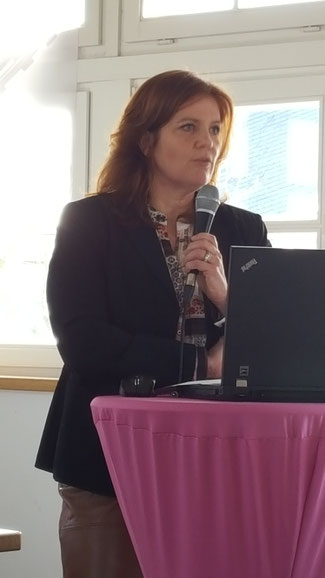 Sandra Weeser, MdB bei ihrer Rede
