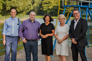 Besichtigung des Waldschwimmbads , Ende August - v.l.n.r.: Alexander Buda, Uwe Steiniger, Daniela Schmitt, Andrea Thiel, Christof Lautwein