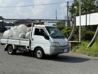 集まったペットボトル等はリサイクル