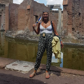 Paola Barbanera Rome Vatican Tour Guide - Instagram