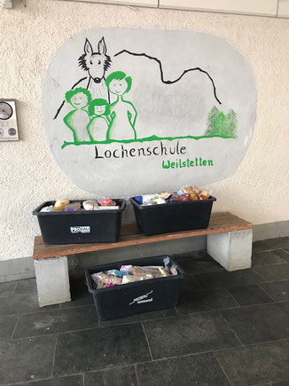 Spenden für die Tafel Balingen der Lochenschule Weilstetten