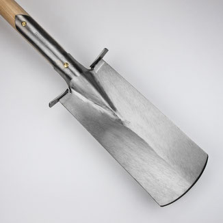 Sneeboer Handschuffel für das schnelle jäten kleiner Flächen. www.the-golden-rabbit.de