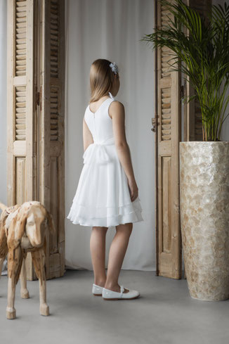 Monny_Kommunionkleid_kurz_weich_fließend_Z26-12