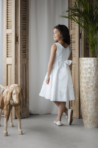 Monny_schlichtes_Kommunionkleid_kurz_Z26-04
