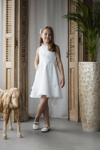 Monny_kurzes_Kommunionkleid_schlicht_Z26-12