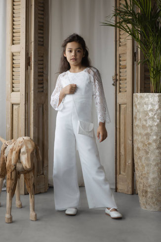 Monny_Jumpsuit_Spitzenarm_Z26-24