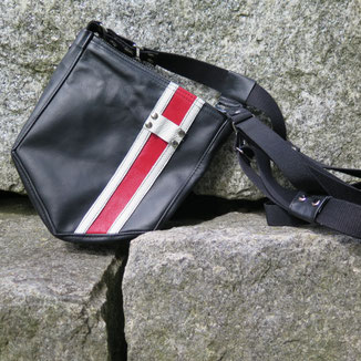 Herrentasche aus Pferdeleder mit rot-weissen Streifen