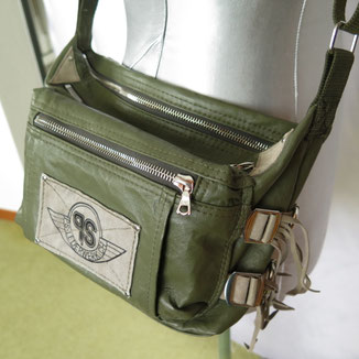 Tasche aus olivfarbigem, verstärktes Lammleder