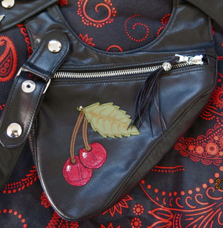 Revolverbag mit Kirsche Rockabilly