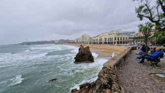 Uferpromenade mit La Grande Plage.