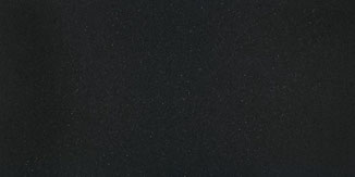 Silestone Stellar Night : Une nuit étoilée figée dans le temps. Un noir profond et intense parsemé d'éclats argentés pour un effet spectaculaire.
