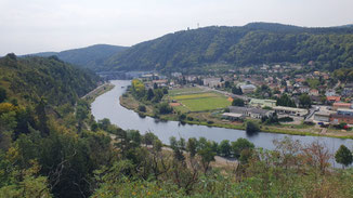 ŠtěchoBlick auf die Boldau bei Štěchovicevice