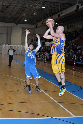 Paolo Mossi al tiro (foto Daniele Piedinovi)