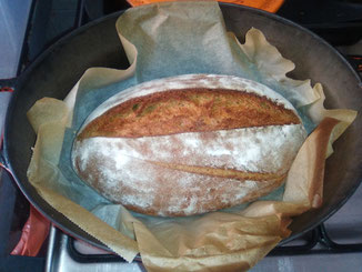 Oh wie lecker - Topf-Brot in Casa gebacken !!!