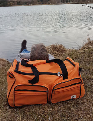 Deuba Reisetasche: Günstige Reisetasche mit Rollen im Test, Reisetasche mit Rollen günstig