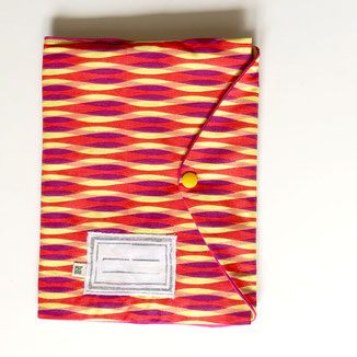 Housse pour carnet de santé fleurs multicolores