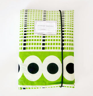  Housse carnet de santé wax vert              25€