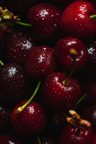 Tirage d’art de photographie culinaire représentant des cerises - photographie macro