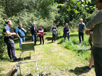 Praxisworkshop am Lehrbienenstand.