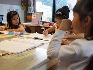 Toddlers learning French