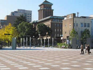 横浜市・神奈川県庁本庁舎遠望